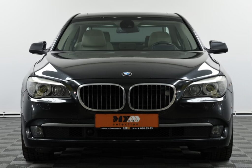BMW 7 серия F01, F04