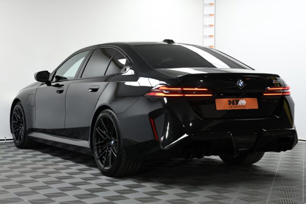 BMW M5 I