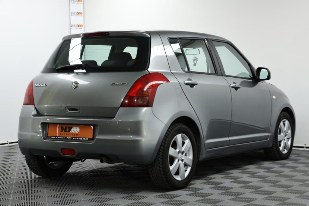 Suzuki Swift III