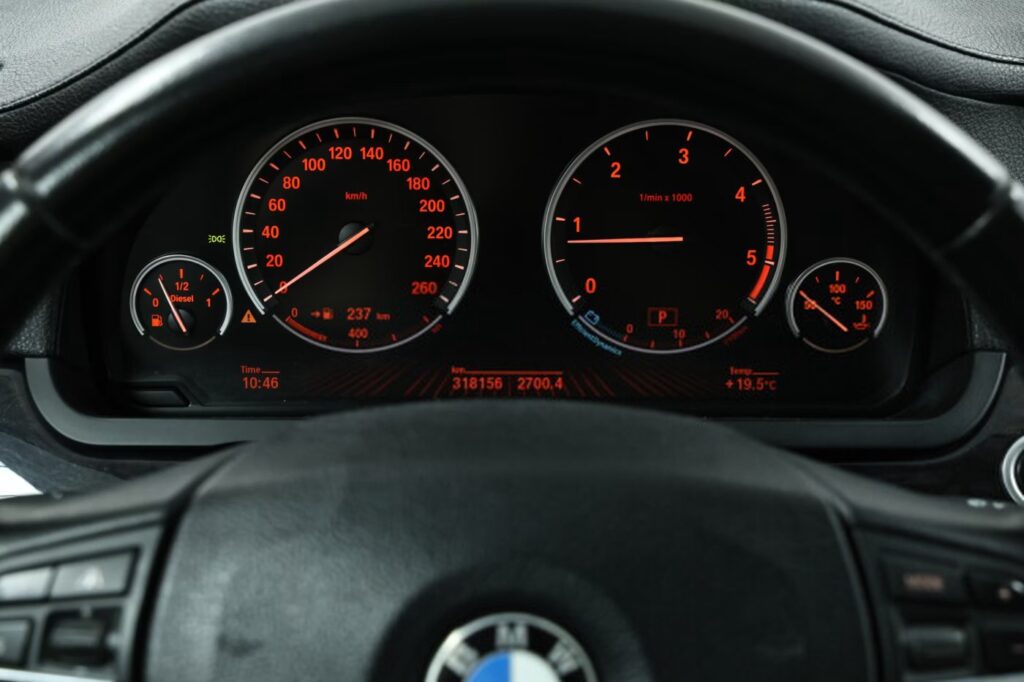 BMW 7 серия F01, F04