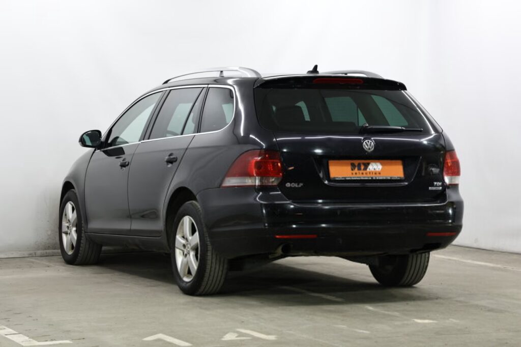 Volkswagen Golf VI