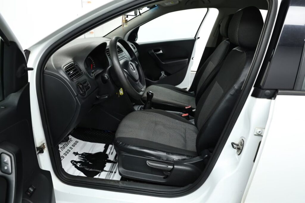Volkswagen Polo Sedan I · Рестайлинг