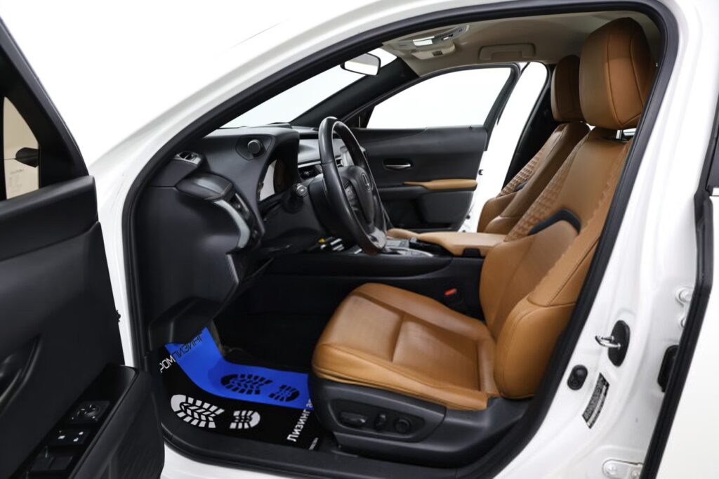 Lexus UX I