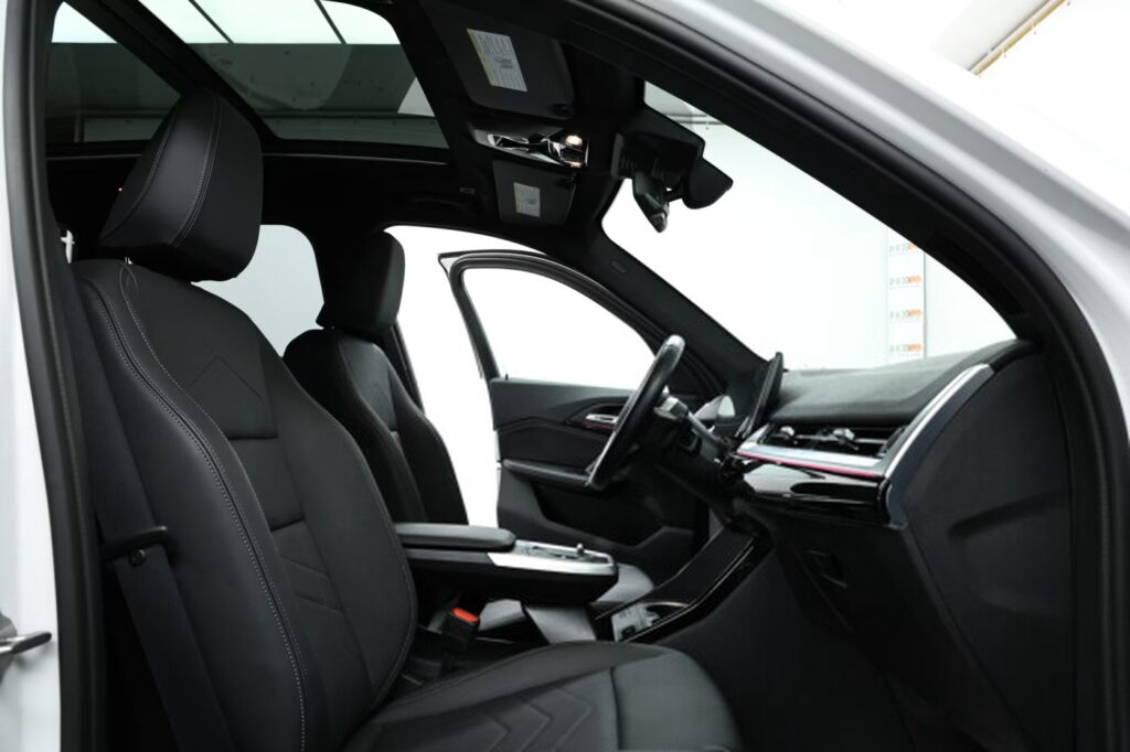 BMW X1 U11