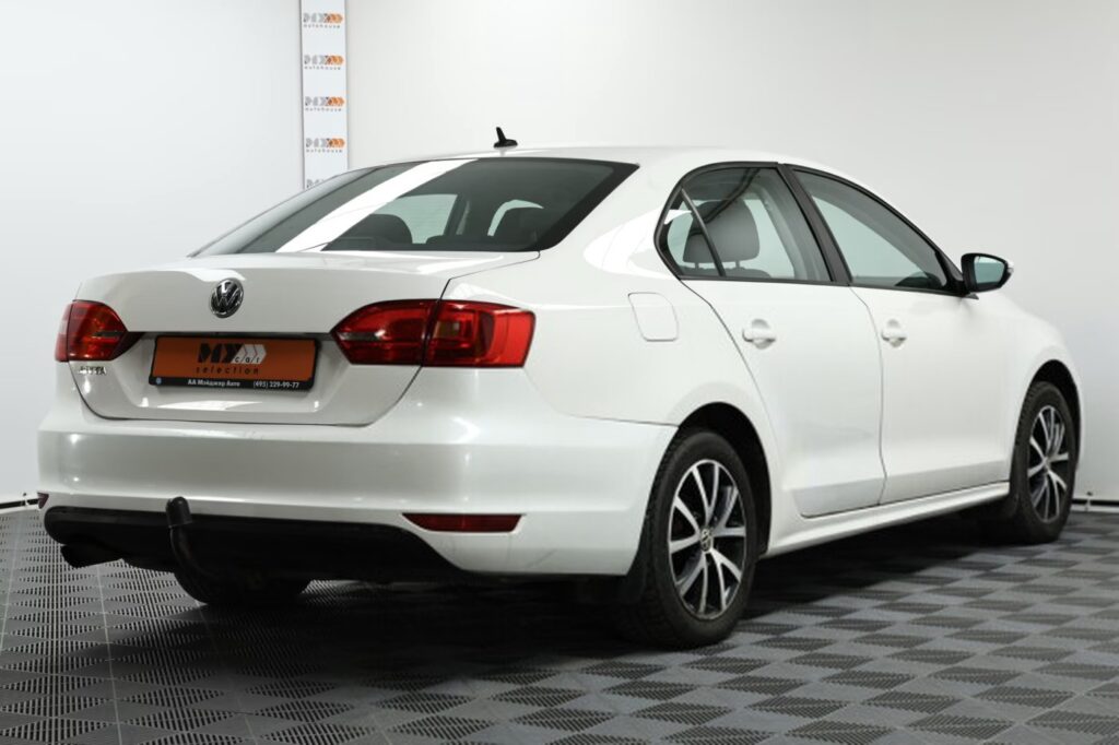 Volkswagen Jetta VI