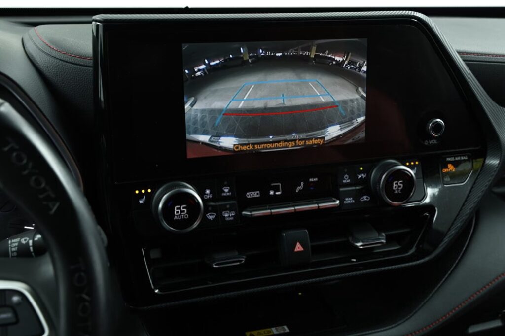 Toyota Highlander IV (XU70)