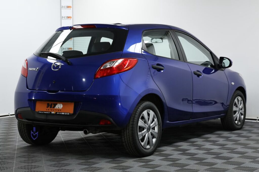 Mazda 2 II