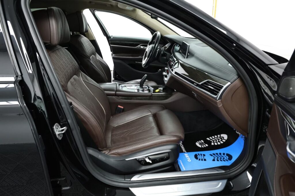 BMW 7 серия G12 (Long)