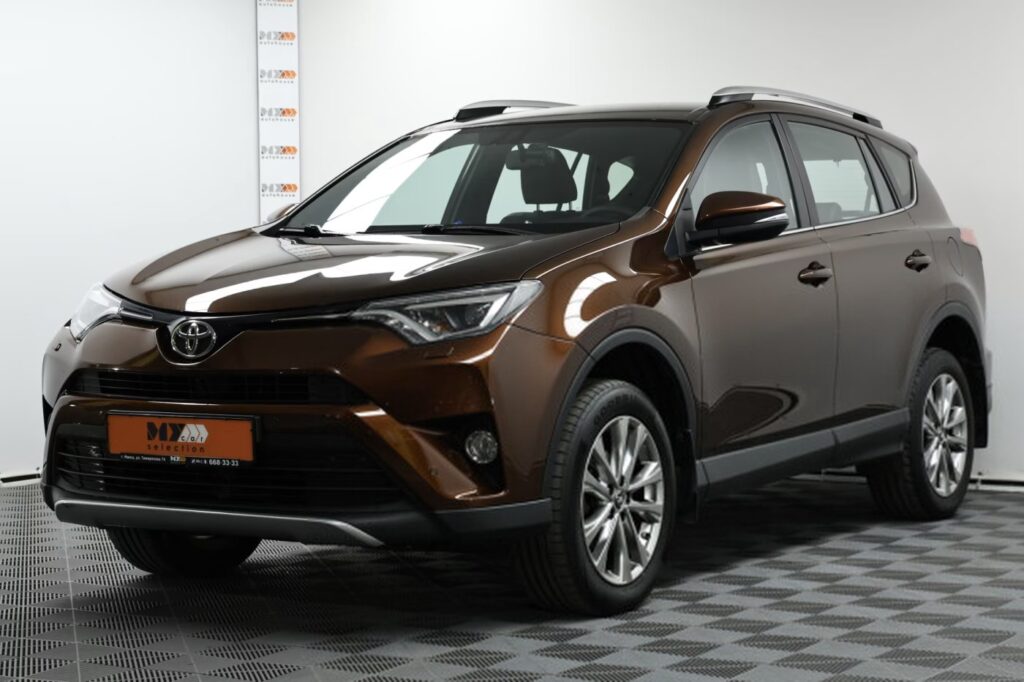 Toyota RAV4 IV (XA40) · Рестайлинг