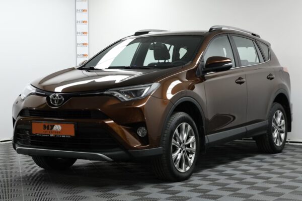 Toyota RAV4 IV (XA40) · Рестайлинг