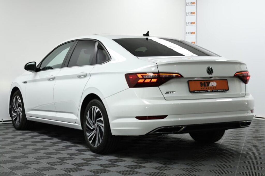 Volkswagen Jetta VII
