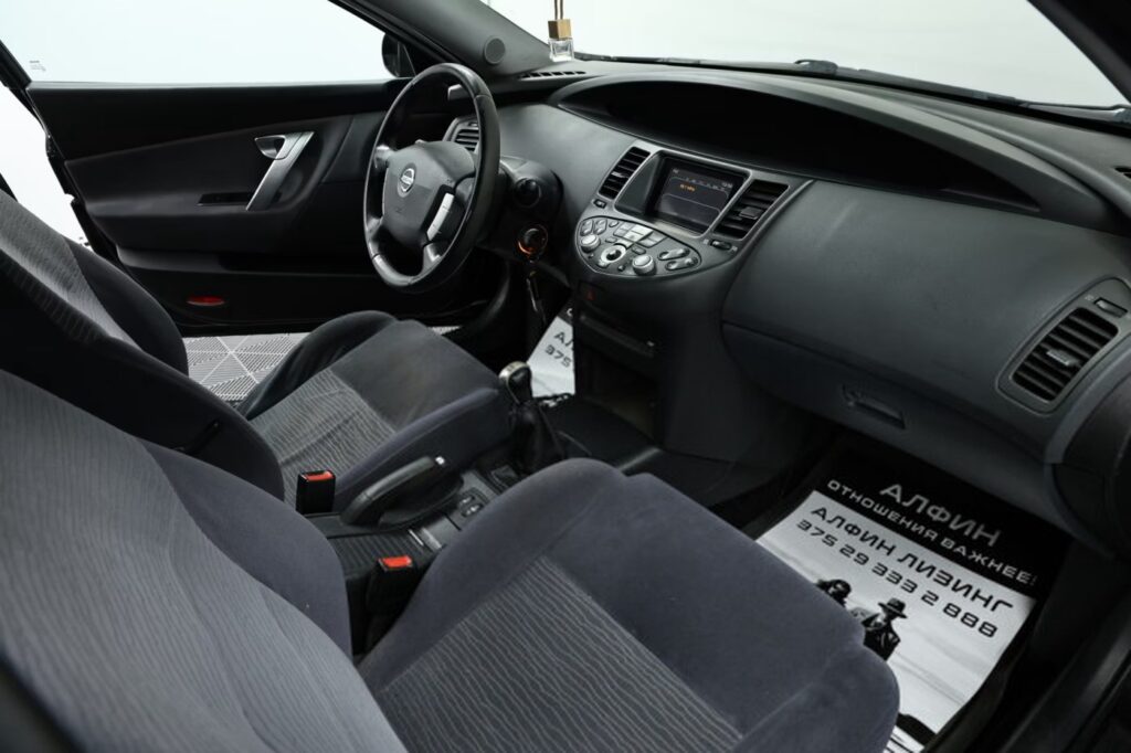Nissan Primera P12