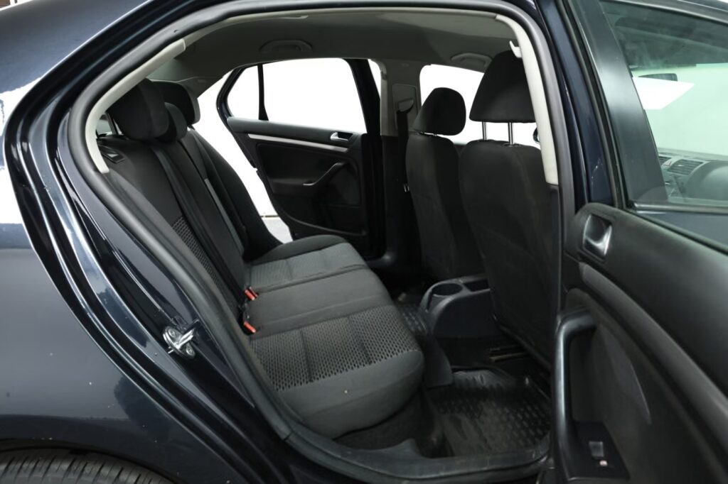 Volkswagen Jetta V