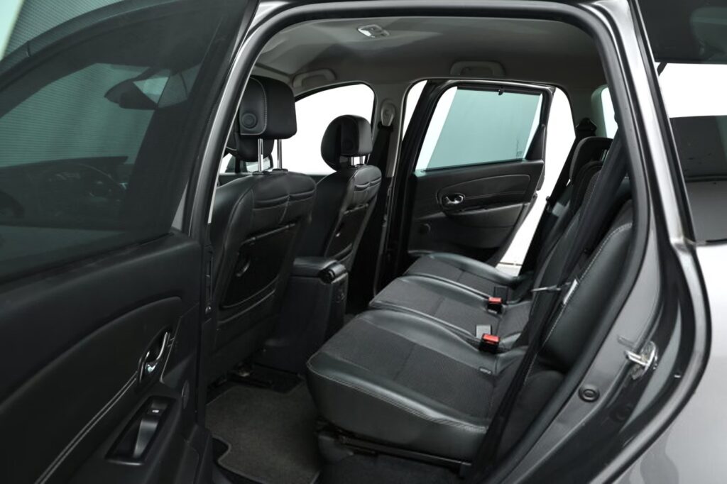 Renault Scenic III · Рестайлинг