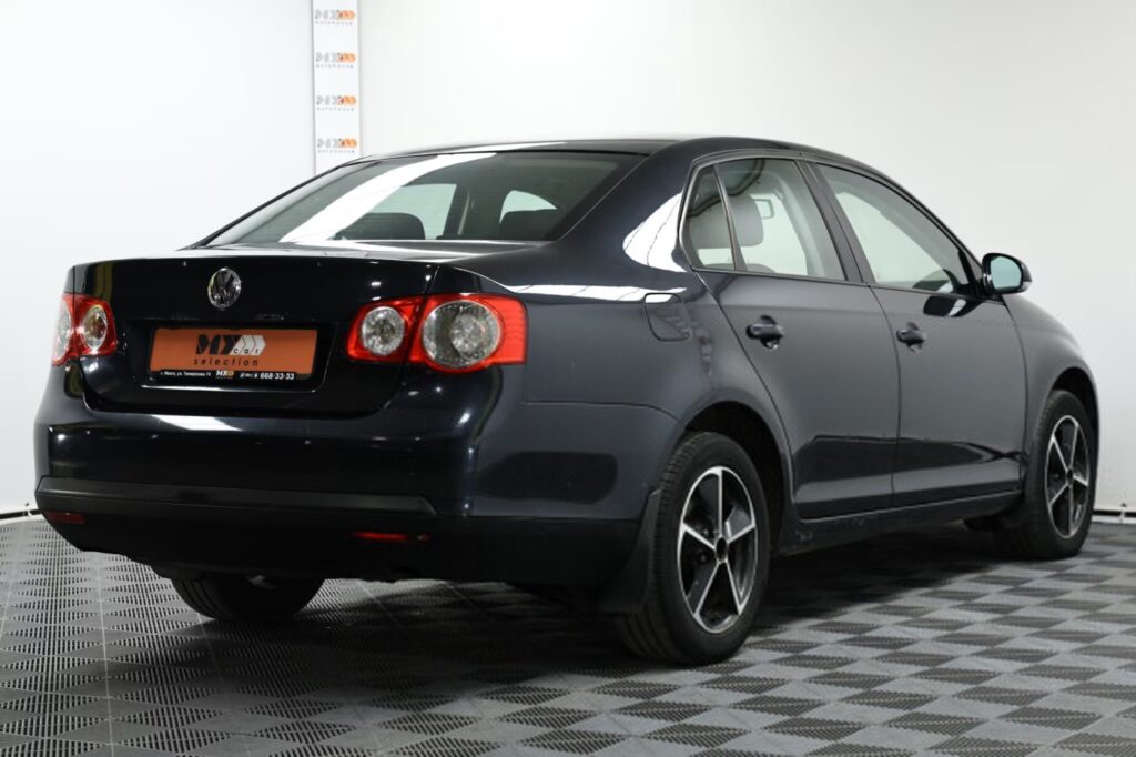 Volkswagen Jetta V