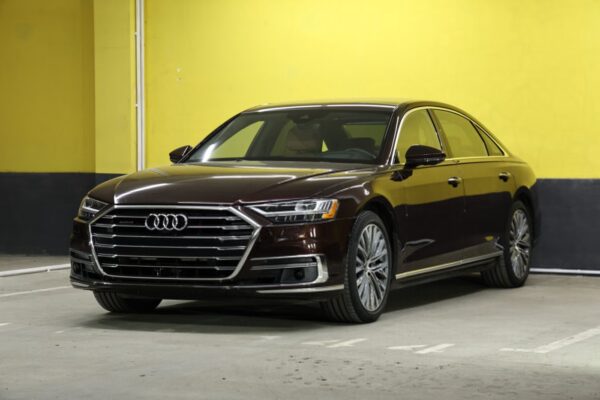 Audi A8 D5