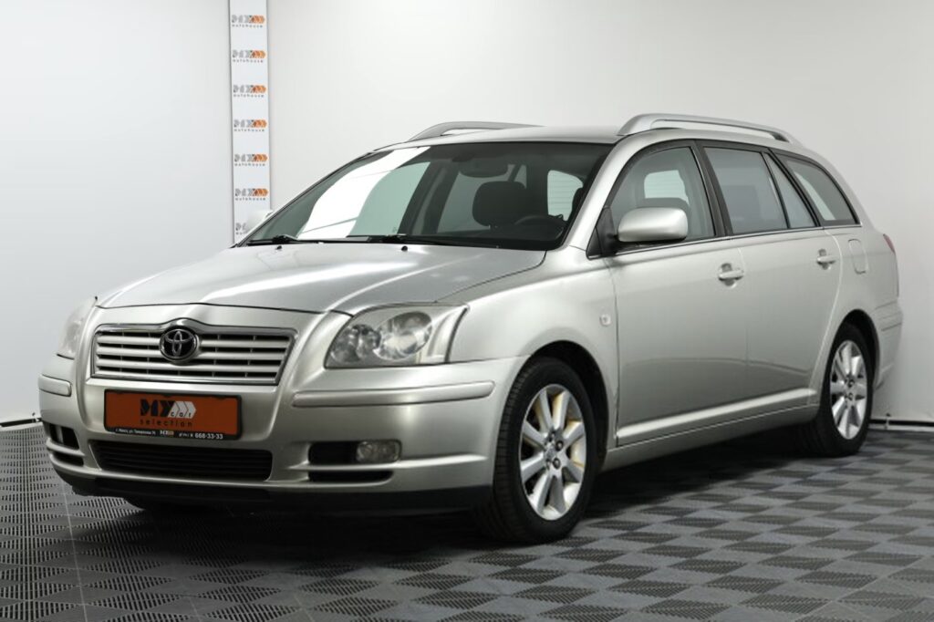 Toyota Avensis II (T250)