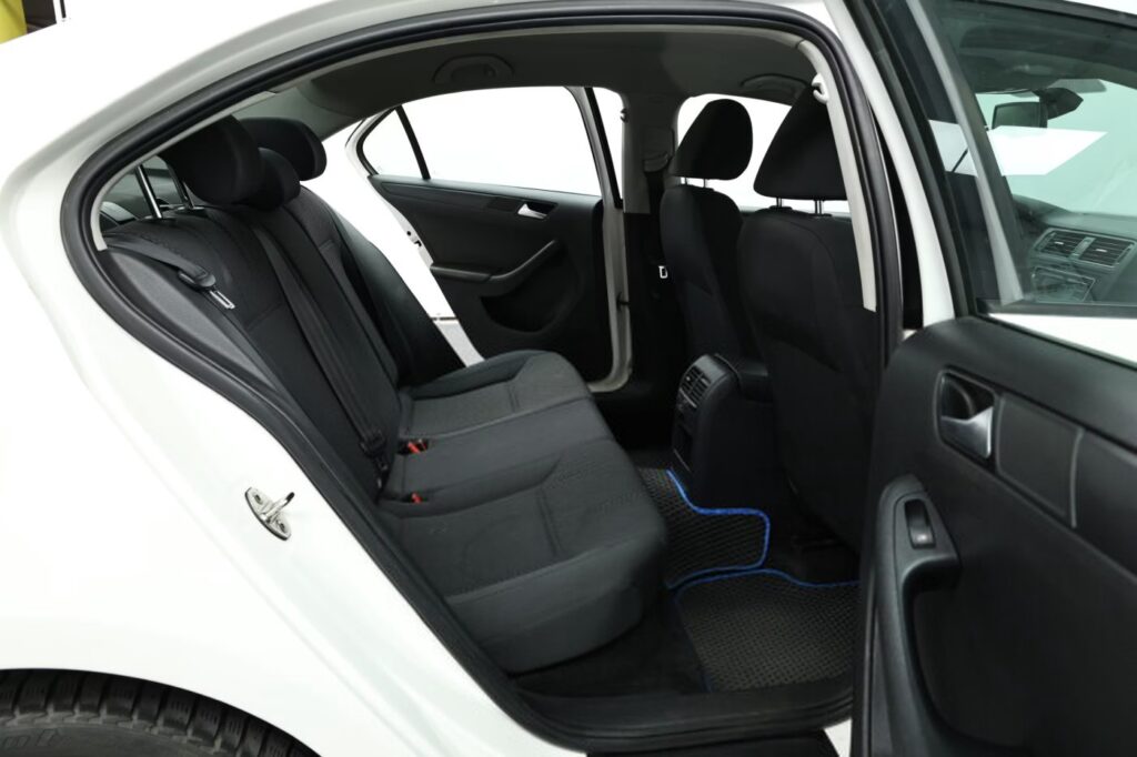 Volkswagen Jetta VI