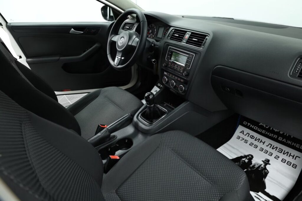 Volkswagen Jetta VI