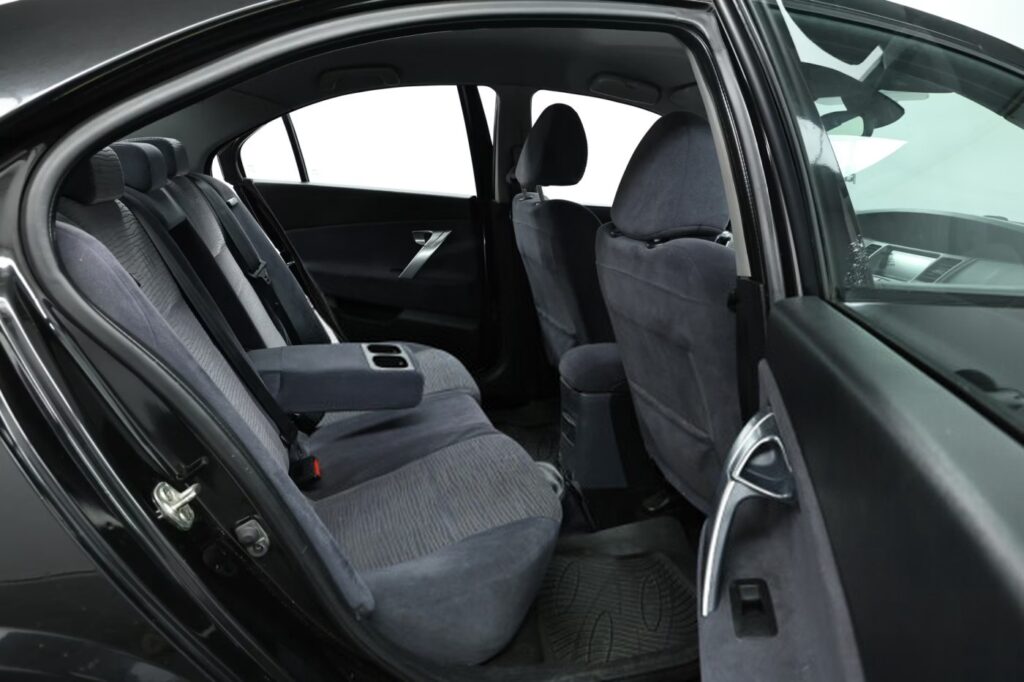 Nissan Primera P12