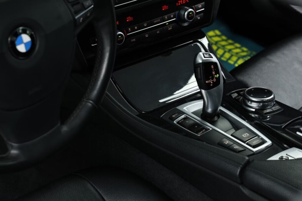BMW 5 серия F10, F11 · Рестайлинг