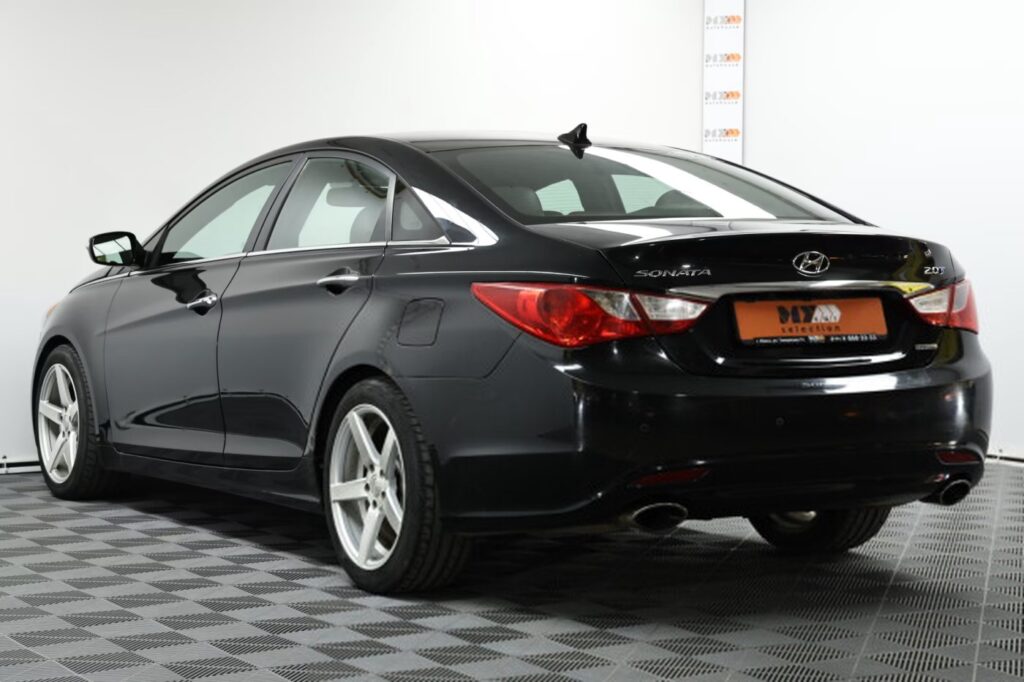 Hyundai Sonata YF