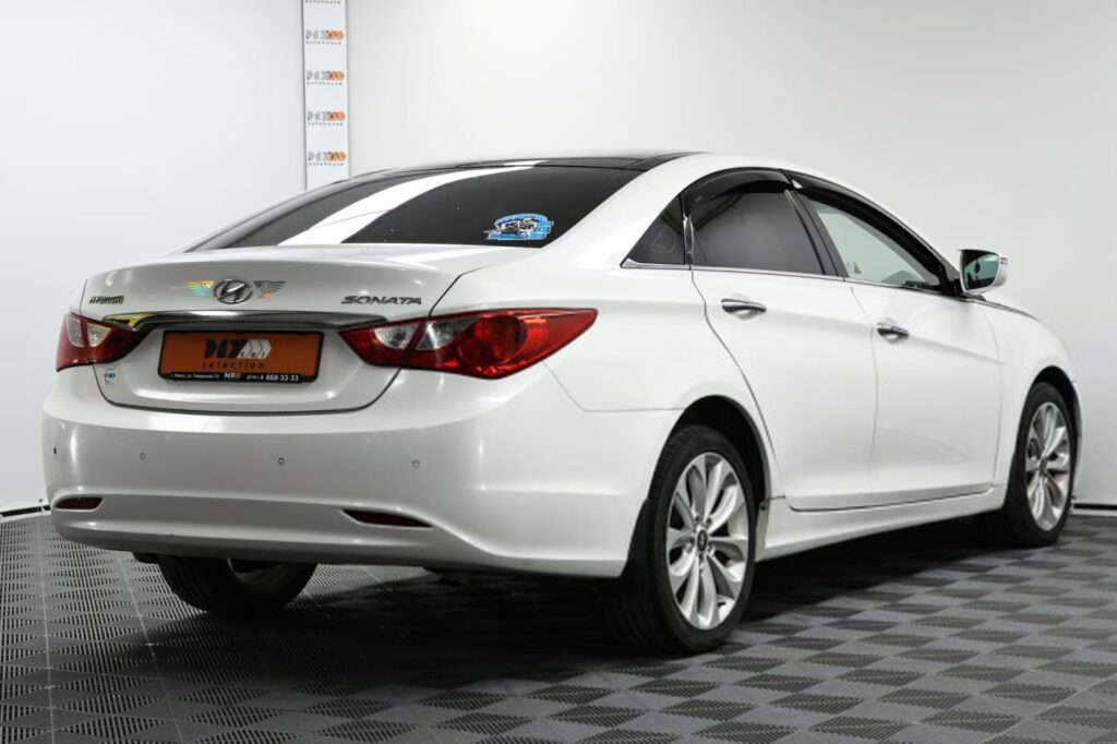 Hyundai Sonata YF