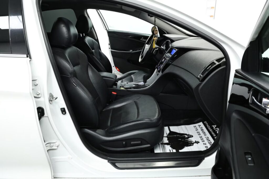 Hyundai Sonata YF