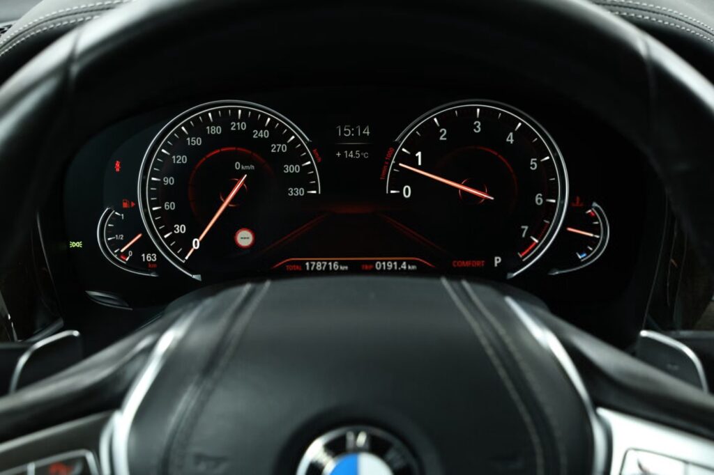BMW 7 серия G12 (Long)