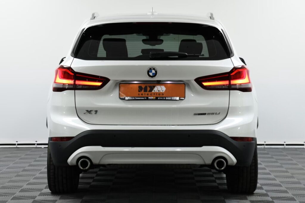 BMW X1 F48 · Рестайлинг