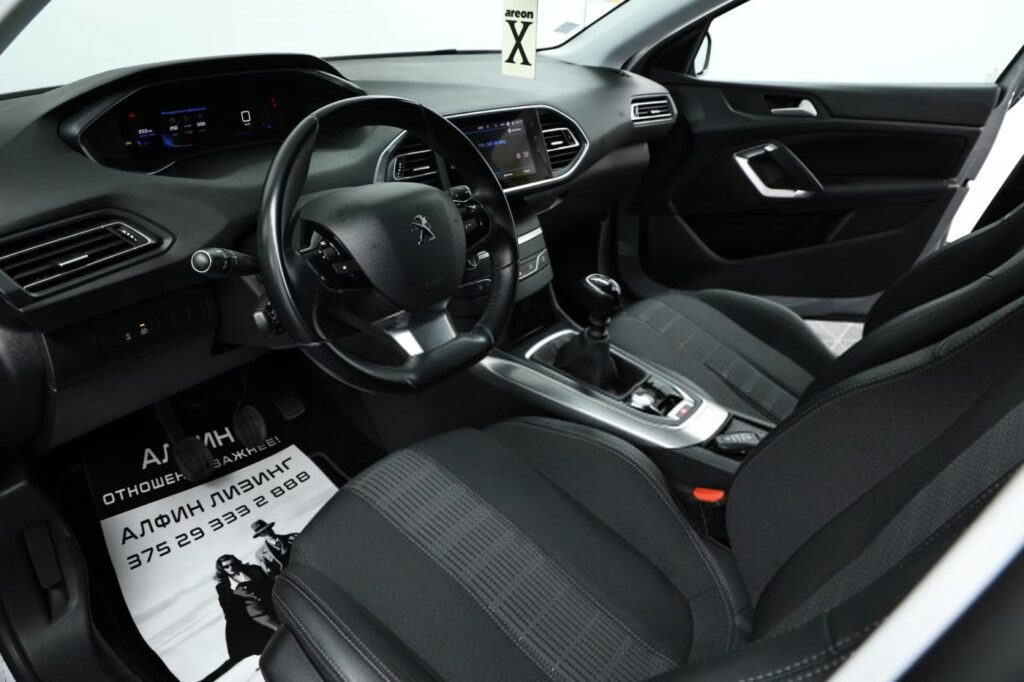 Peugeot 308 T9 · Рестайлинг