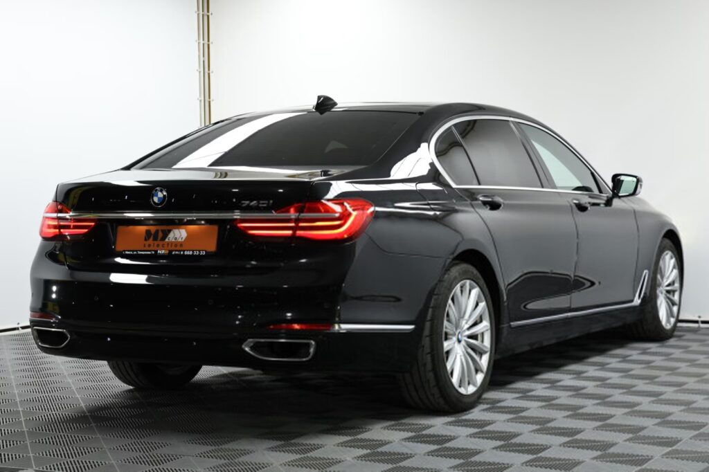 BMW 7 серия G12 (Long)