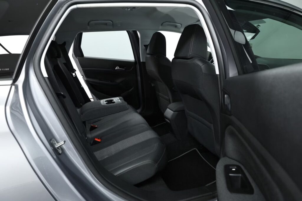 Peugeot 308 T9 · Рестайлинг