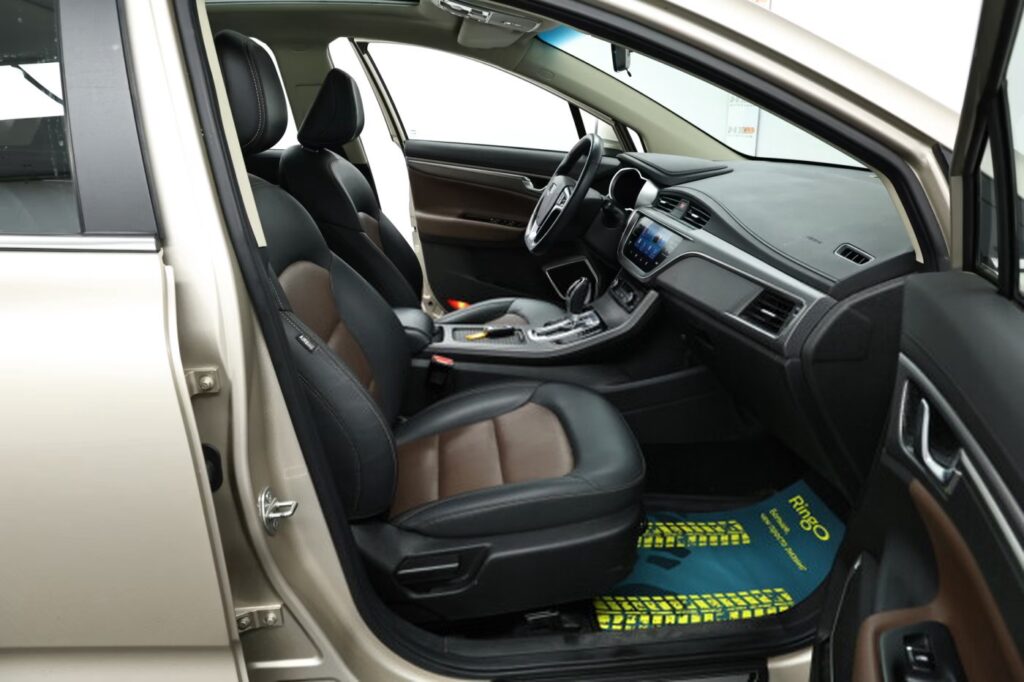 Geely GS I