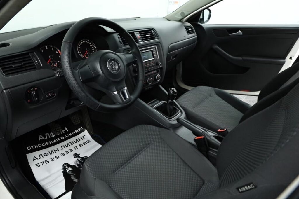 Volkswagen Jetta VI