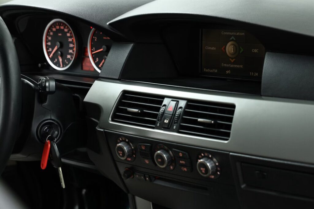 BMW 5 серия E60, E61