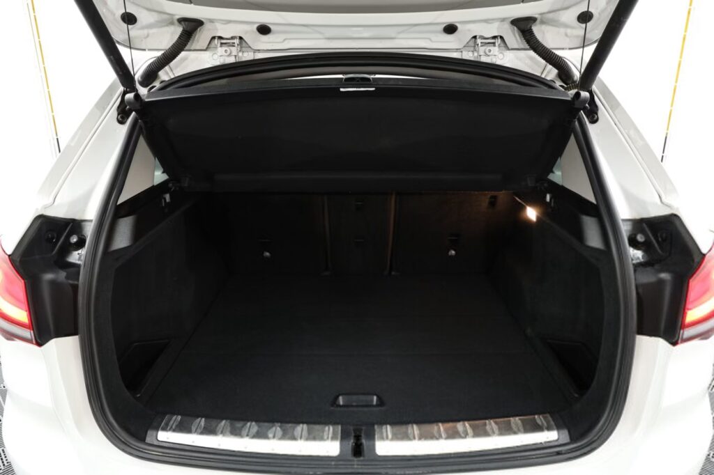 BMW X1 F48 · Рестайлинг