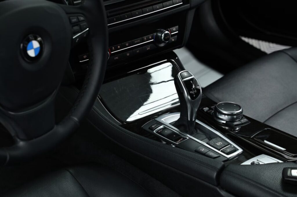 BMW 5 серия F10, F11 · Рестайлинг