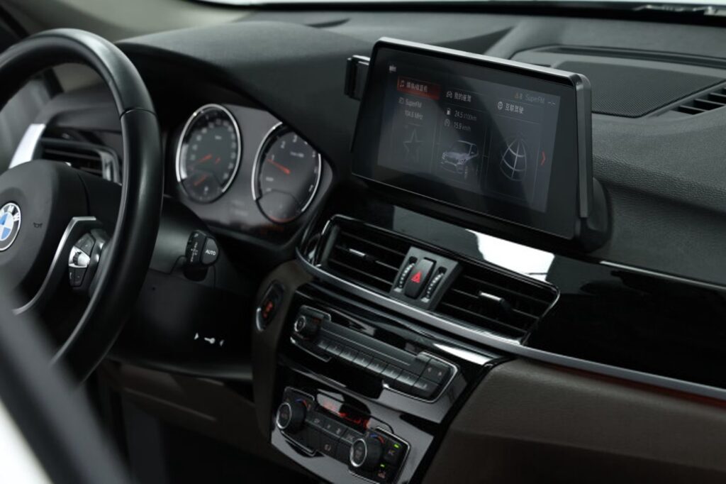 BMW X1 F48 · Рестайлинг