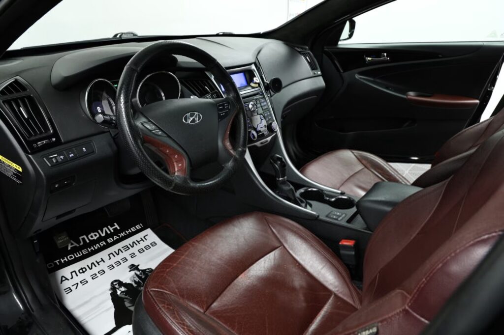 Hyundai Sonata YF