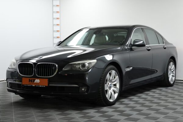 BMW 7 серия F01, F04