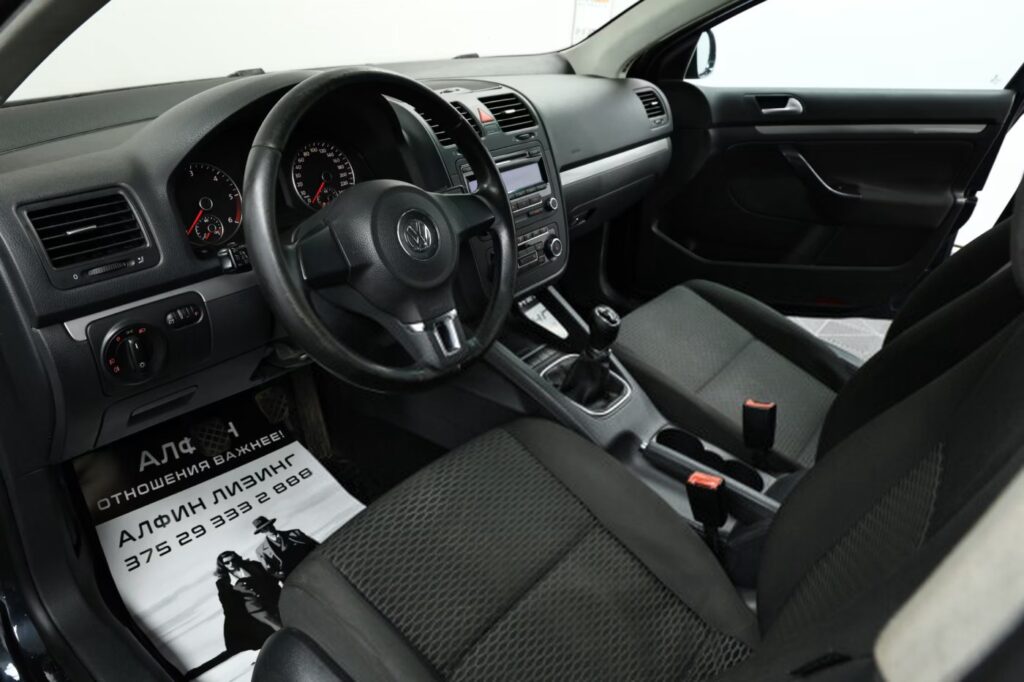 Volkswagen Jetta V