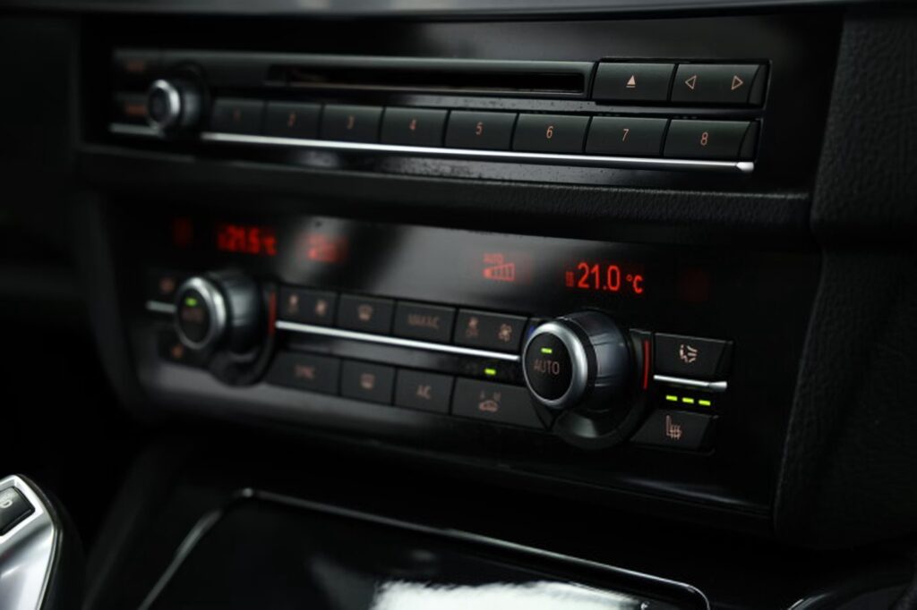 BMW 5 серия F10, F11 · Рестайлинг