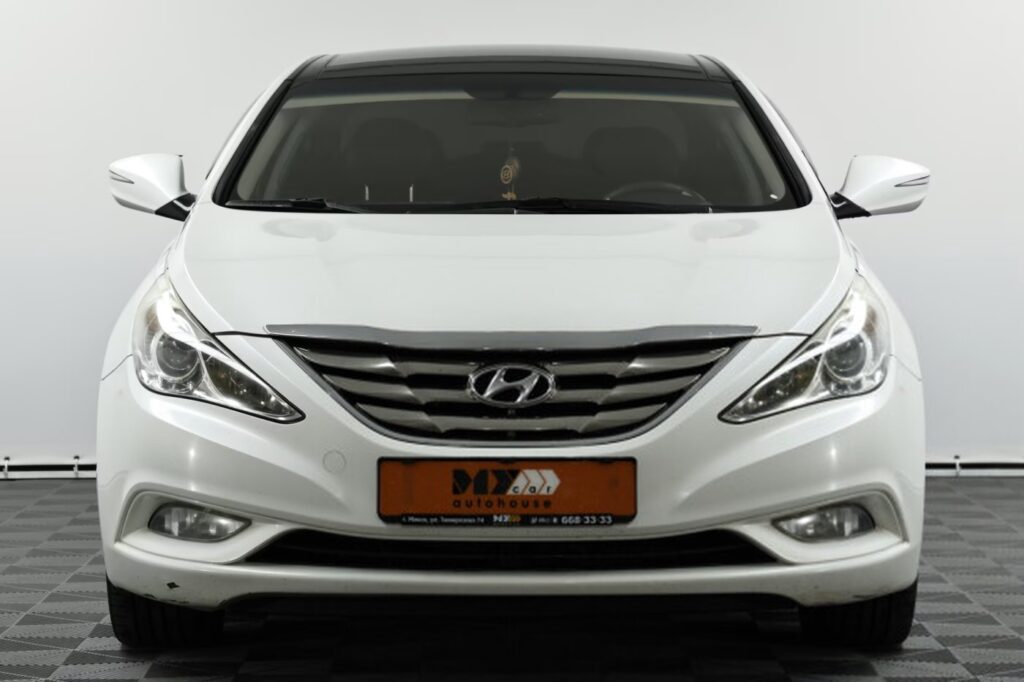 Hyundai Sonata YF