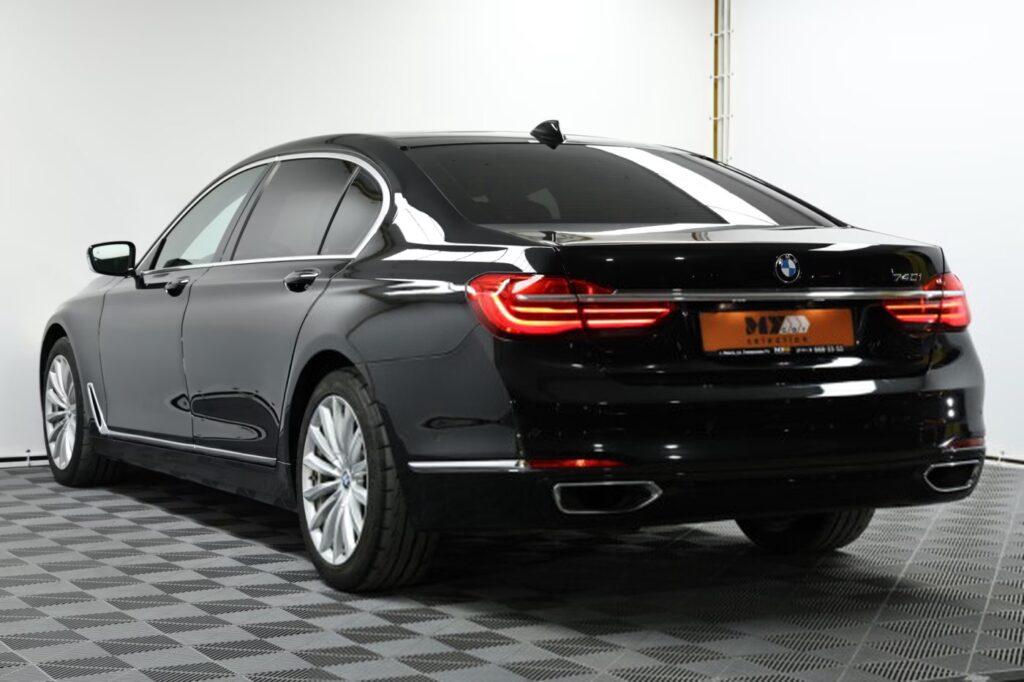BMW 7 серия G12 (Long)