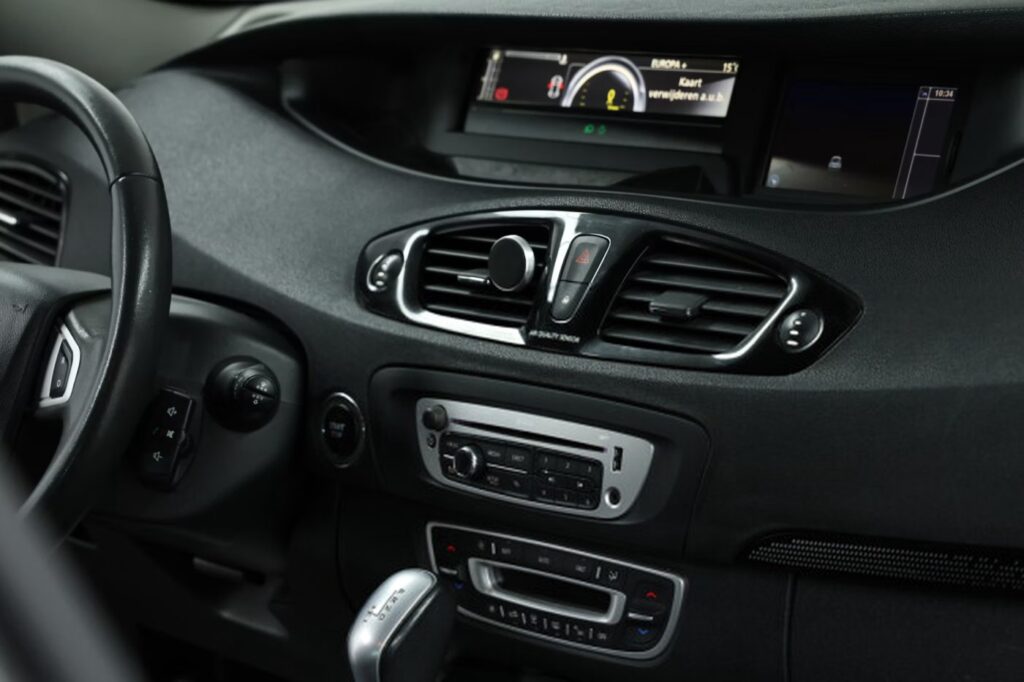 Renault Scenic III · Рестайлинг