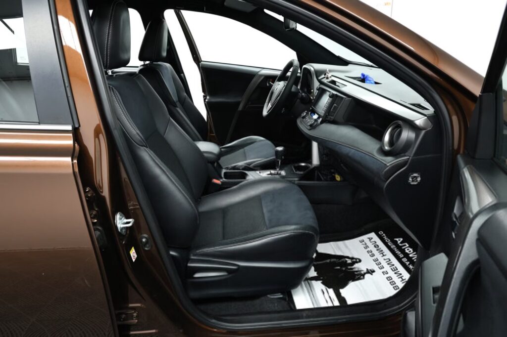Toyota RAV4 IV (XA40) · Рестайлинг