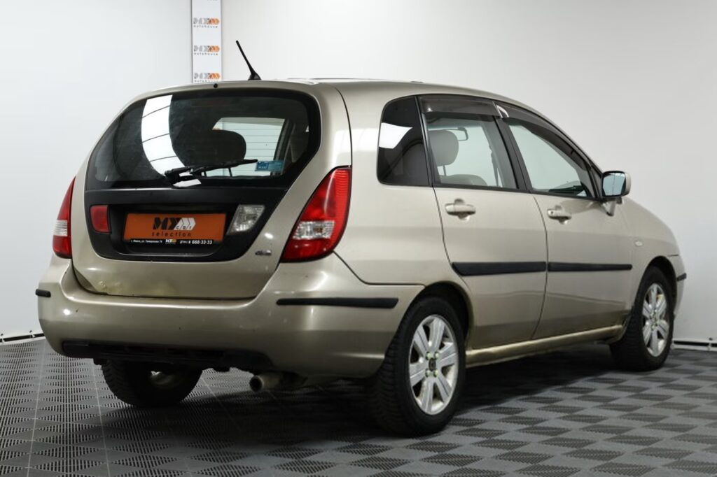 Suzuki Liana I