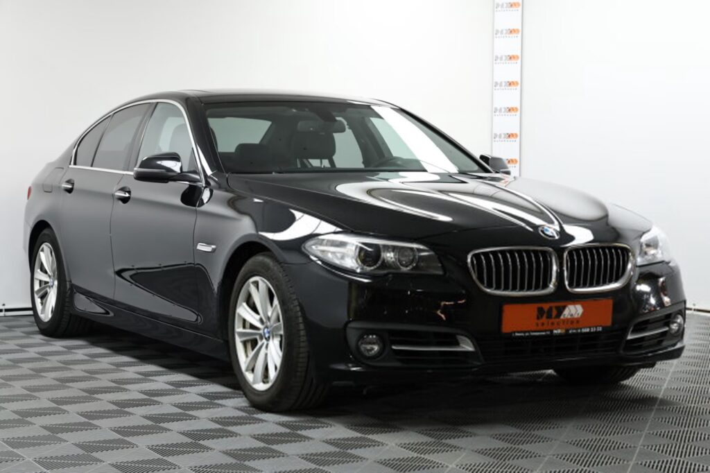 BMW 5 серия F10, F11 · Рестайлинг