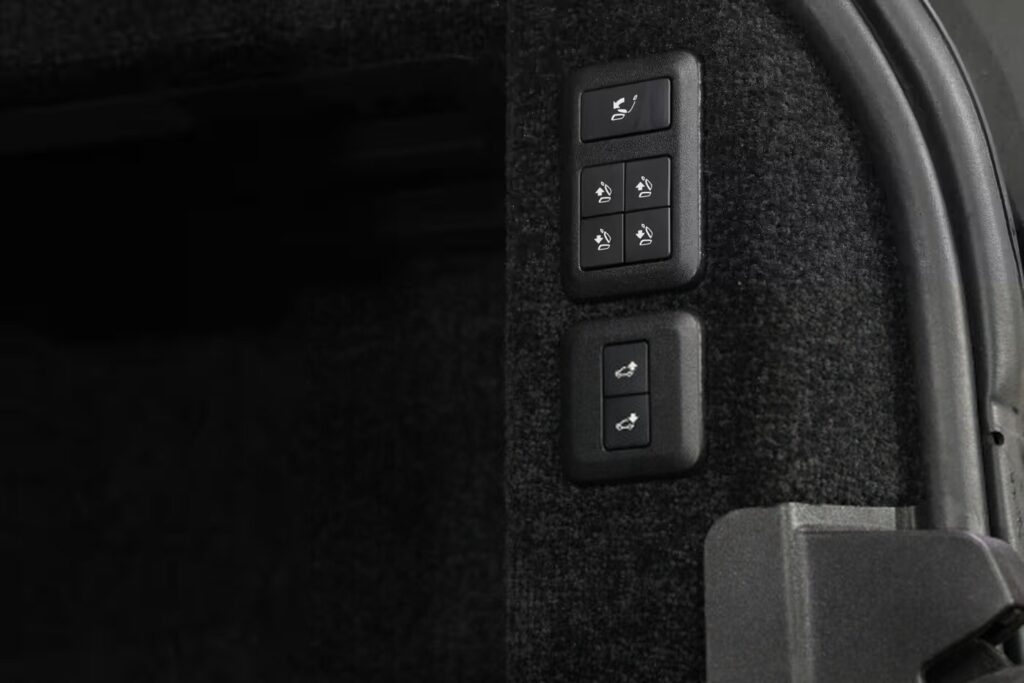 Land Rover Range Rover IV · Рестайлинг
